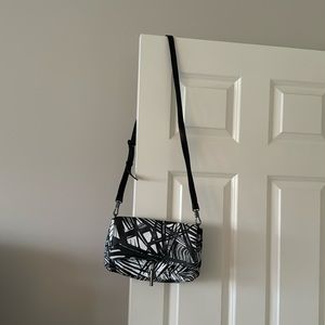 Elizabeth and James Crossbody bag in black-and-white small to medium size